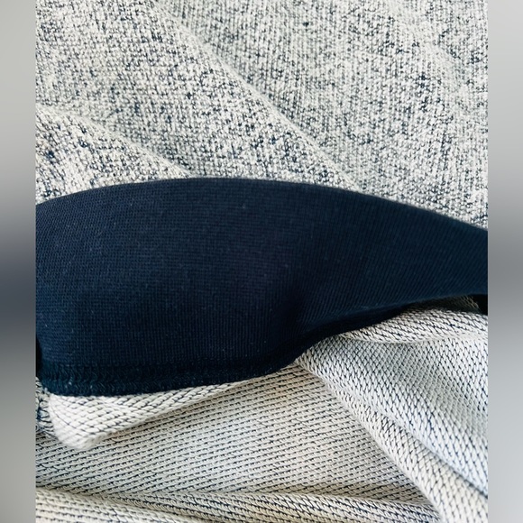 Express Men’s Blue Crew Neck Sweatshirt Size M - Picture 10 of 10